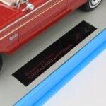 ⁦Jeep Wagoneer Grand Limited Edition 1:18 Diecast Model Car by LS Collectibles – Red (Limited 250 pcs)⁩ - الصورة ⁦6⁩