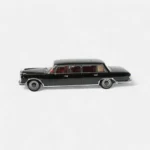 NZG Mercedes-Benz 600 Pullman | 1:18 Scale Diecast Model Car | Black - Image 2