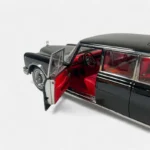 NZG Mercedes-Benz 600 Pullman | 1:18 Scale Diecast Model Car | Black - Image 7