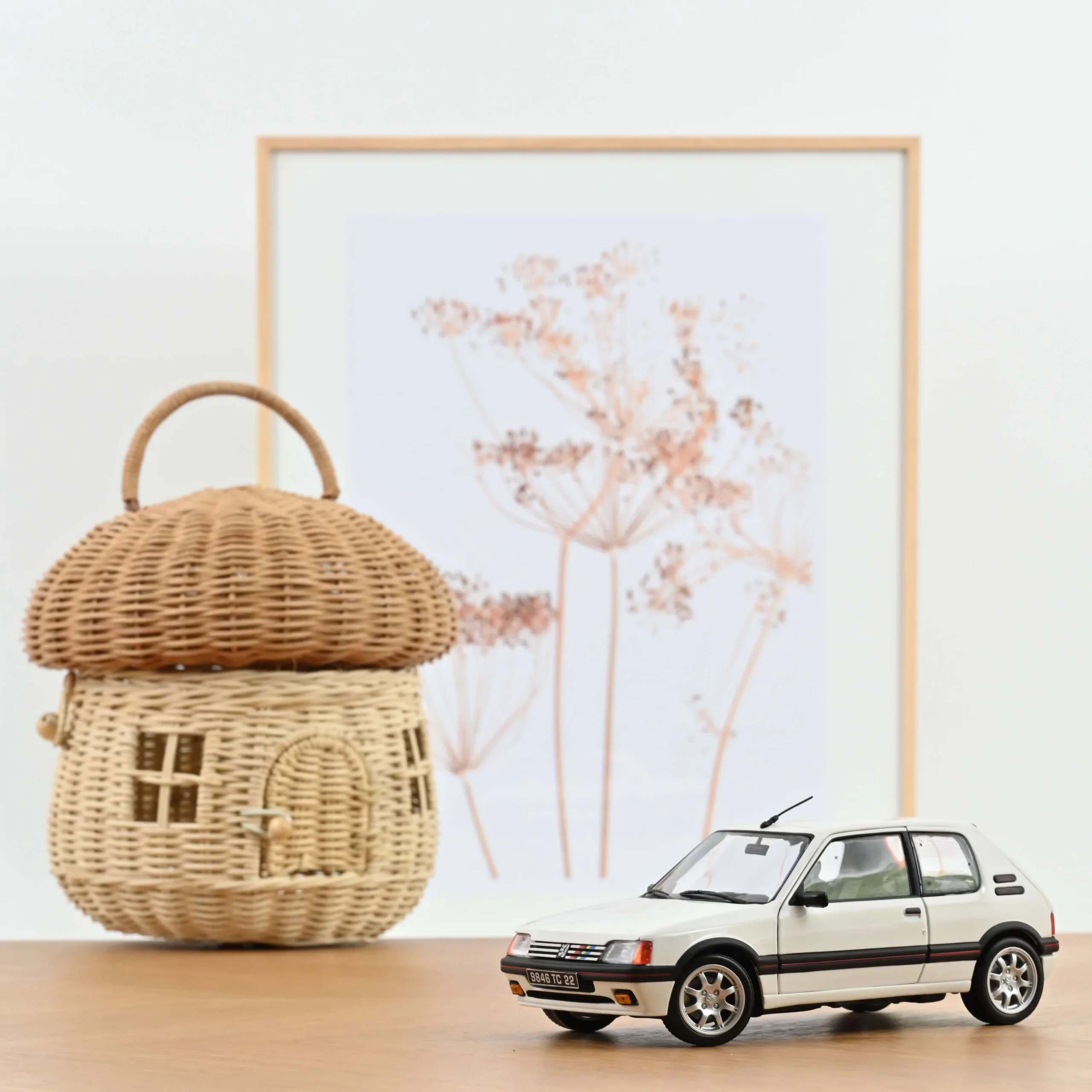 184842 Norev 1989 Peugeot 205 GTi 1.9 | 1:18 Scale | White - Image 1