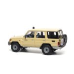 ⁦Almost Real 1:18 Scale 2017 Toyota Land Cruiser 76 Station Wagon Diecast Model Car | Sandy Beige⁩ - الصورة ⁦3⁩