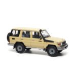 ⁦Almost Real 1:18 Scale 2017 Toyota Land Cruiser 76 Station Wagon Diecast Model Car | Sandy Beige⁩ - الصورة ⁦2⁩