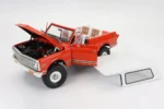 ACME 1982 Chevrolet Blazer K5 4x4 Hard-Top Highlander Limited Edition | 1:18 Scale Diecast Model Car | Orange & White | 1 of 690 - Image 4