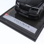 ⁦Rolls-Royce Cullinan Diamond Black Mansory Edition 1:18 Diecast Model Car by FUELME⁩ - الصورة ⁦3⁩