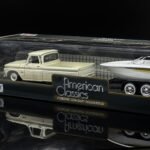 ⁦1966 Chevrolet C-10 Fleetside Pick-Up with Trailer Boat 1:24 Diecast Model by MotorMax⁩ - الصورة ⁦2⁩