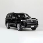 LCD Model 1:18 Toyota Land Cruiser 300 ZX 2024 Black Diecast Model Car with Opening Parts - Image 4