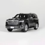 ⁦LCD Models 1:18 Scale 2024 Toyota Land Cruiser 300 ZX Diecast Model Car |  Grey | Collector Edition⁩ - الصورة ⁦4⁩