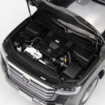 ⁦LCD Models 1:18 Scale 2024 Toyota Land Cruiser 300 ZX Diecast Model Car |  Grey | Collector Edition⁩ - الصورة ⁦12⁩