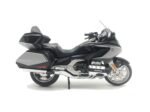 ⁦LCD Models 1:12 Scale Honda Gold Wing Diecast Motorcycle Model | Black | Collector Edition⁩ - الصورة ⁦2⁩