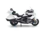 ⁦LCD Models 1:12 Scale Honda Gold Wing Diecast Motorcycle Model | White |⁩ - الصورة ⁦2⁩
