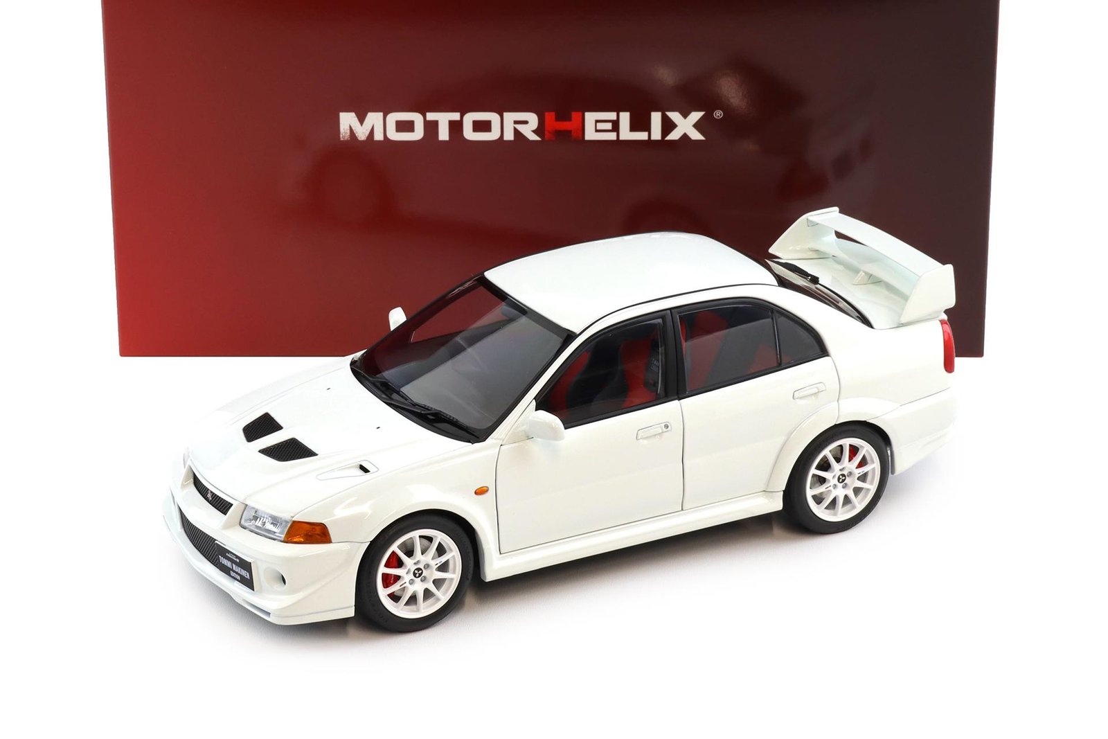 ID_105966_orig Mitsubishi Lancer Evolution IX White 1:18 Scale Diecast Model Car by KK-Scale - الصورة 1