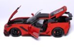 ⁦2019 Chevrolet Corvette C7 ZR1 Coupe Full Opening 1:18 Scale Diecast Model Car by IXO Models⁩ - الصورة ⁦4⁩