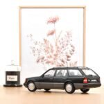 ⁦Mercedes 300TD S124 Wagon 1:18 Norev Diecast⁩ - الصورة ⁦2⁩